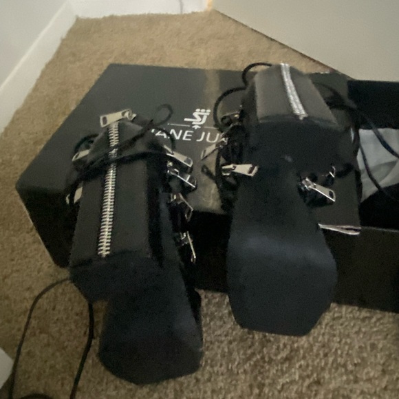 Worn once - Picture 2 of 3